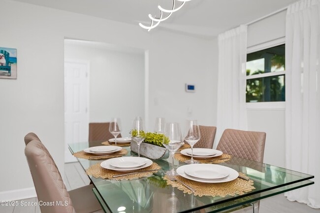 Building Photo - 363 Harbor Dr