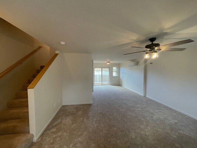 Building Photo - Kahoma Village 3 Bedroom Townhome