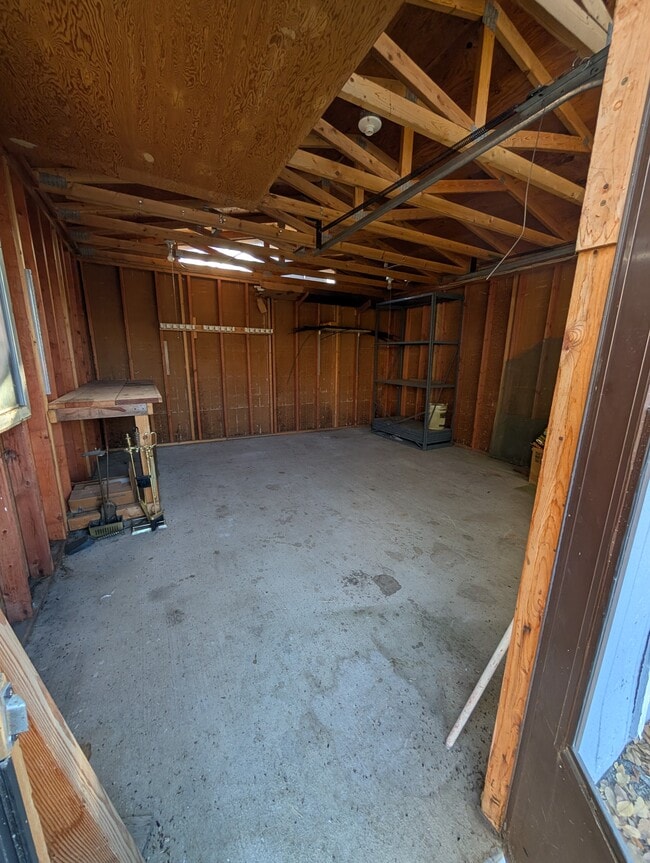 Building Photo - 225 N Main St