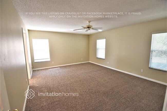 Building Photo - 16930 Sunrise Vista Dr