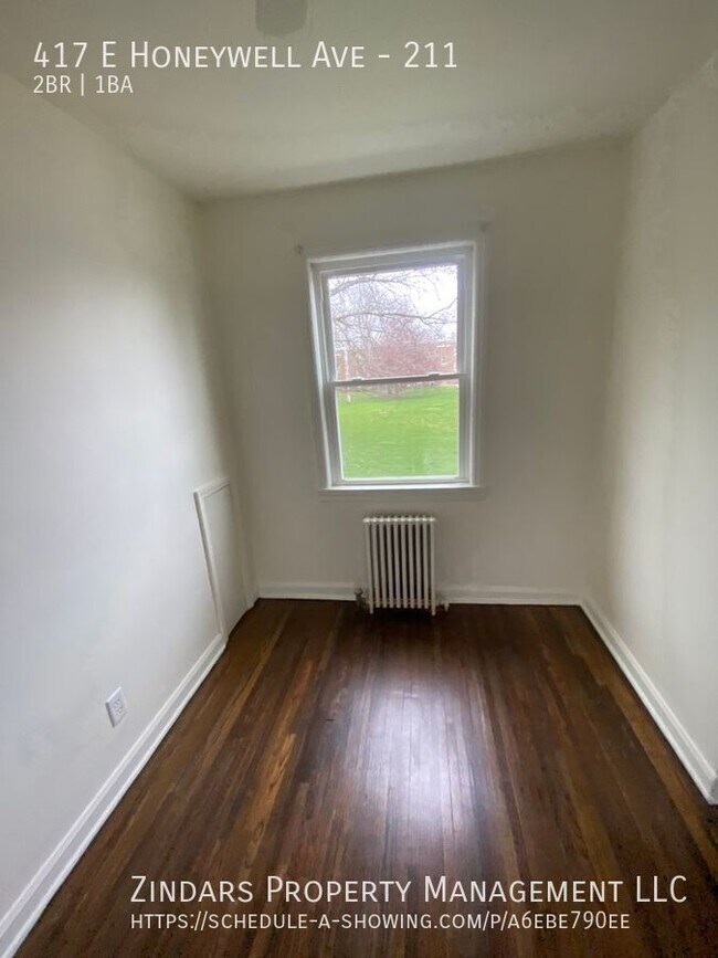 Building Photo - 417 E Honeywell Ave