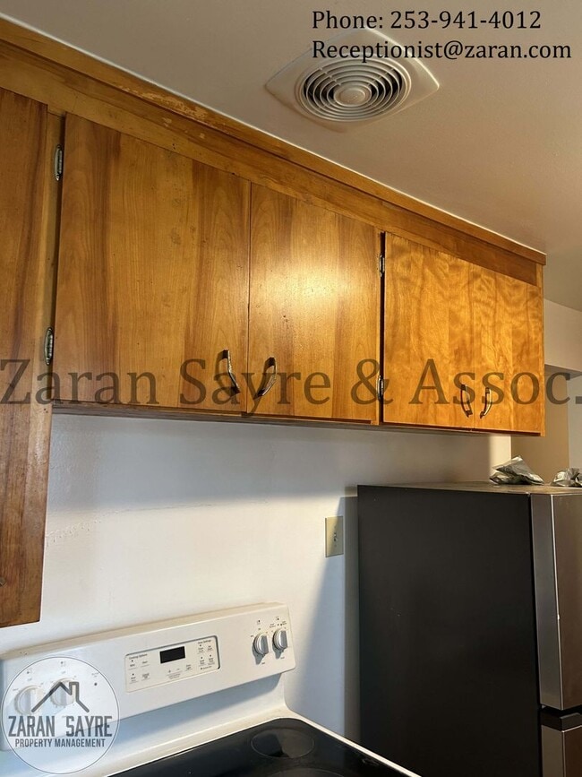 Building Photo - 186 - Steel Lake Home- Great Location!