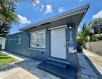 Building Photo - 2130 Plunkett Ct
