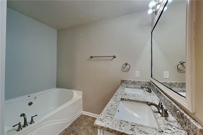 Building Photo - 217 Remington Ct