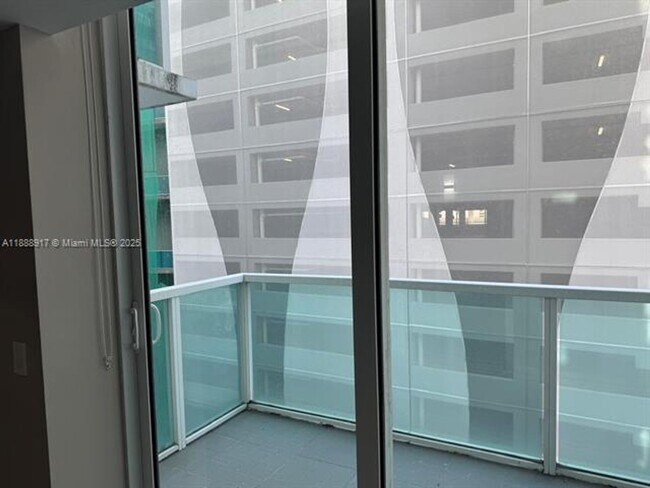 Building Photo - 41 SE 5th St