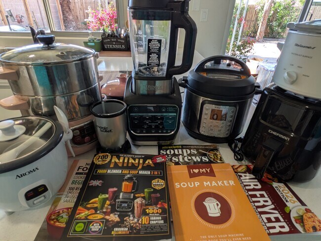 Building Photo - Cornell