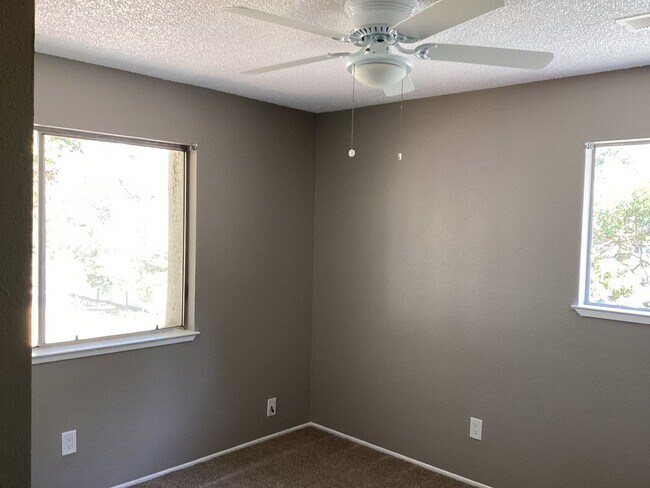 Building Photo - 4222 Topsail Ct