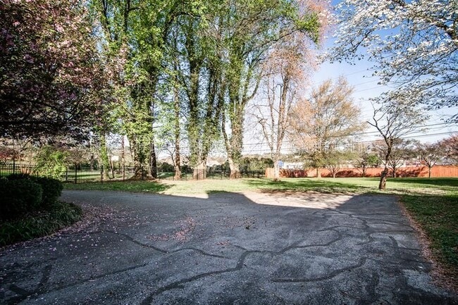 Building Photo - 7205 Canmore Ln NW