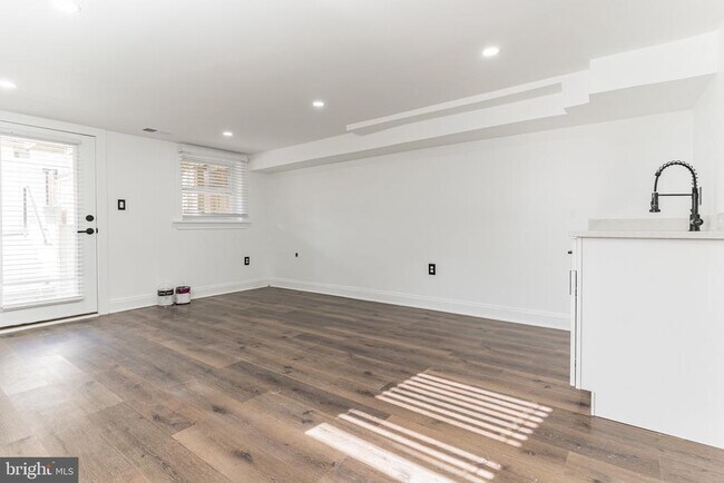 Building Photo - 5300 5th St NW