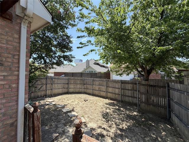 Building Photo - 312 Calstone Dr