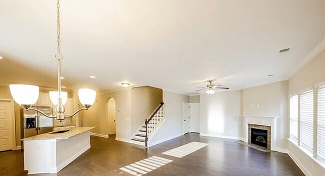 Building Photo - 1205 Hunters Gate Dr
