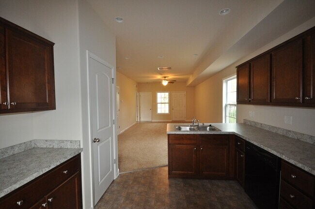 Building Photo - 517 Pyke Rd