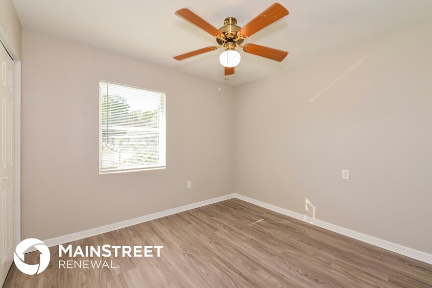 Building Photo - 2006 4th Ave W