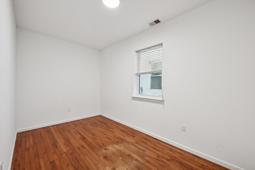 Building Photo - 1629 Germantown Ave