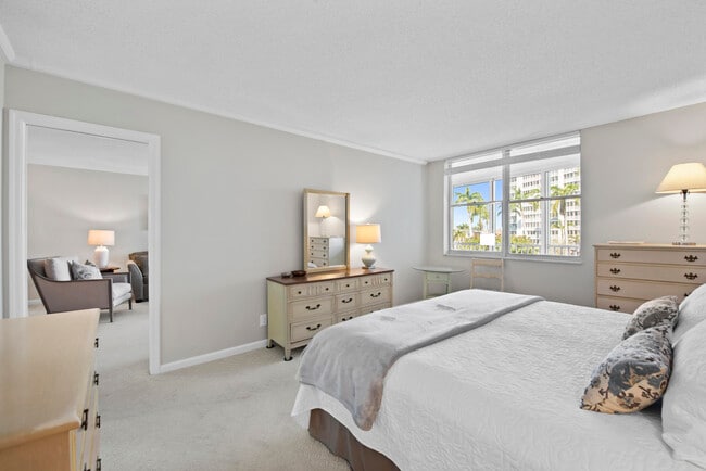 Building Photo - 3300 S Ocean Blvd