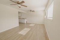 Building Photo - 683 - 695 Vermont Avenue, Turlock CA 95380