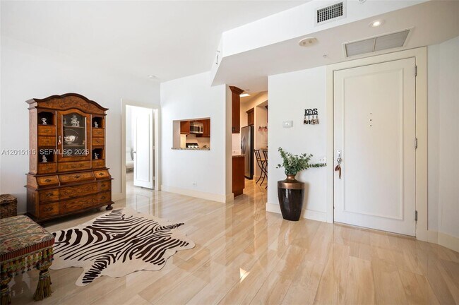 Building Photo - 888 Brickell Key Dr