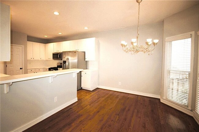 Building Photo - 2552 Chestnut Landing