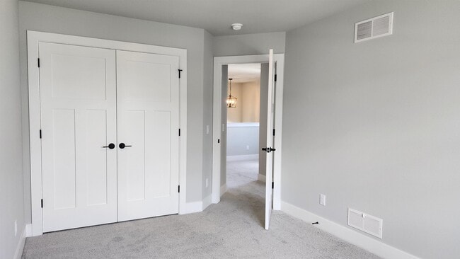Building Photo - 4858 Suelo Rd