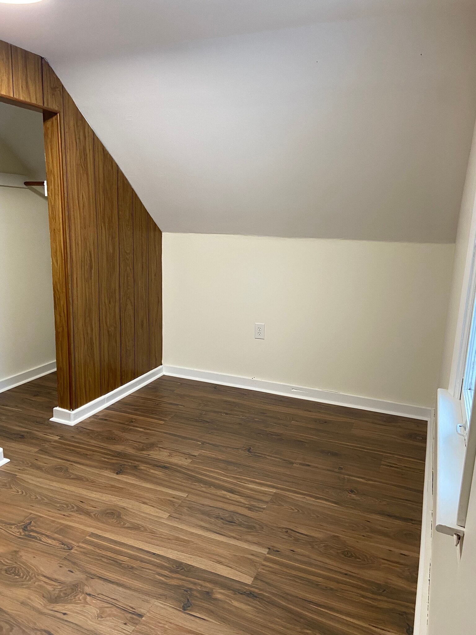 Building Photo - 1914 N Madison St