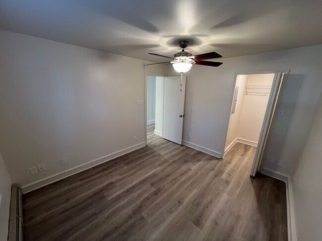 Building Photo - Newly Renovated 1 Bedroom with Washer & Dryer in Neffsville, Electric included!