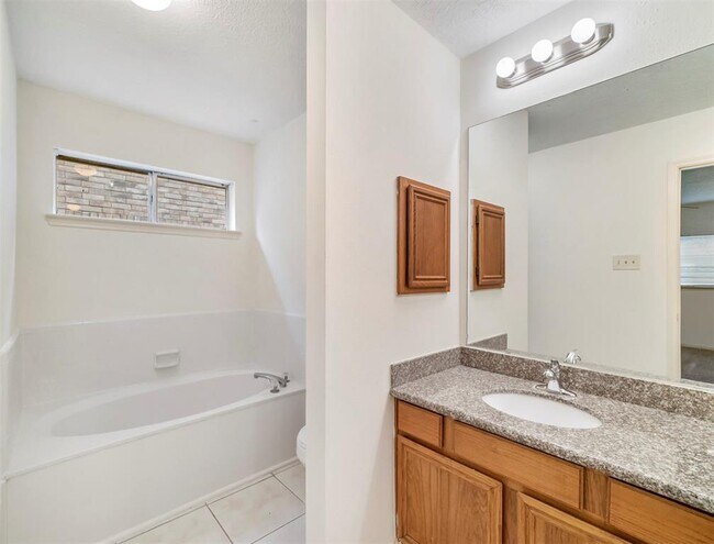 Building Photo - 4906 Pleasant Plains Dr
