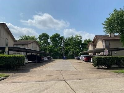 Building Photo - 9229 Imogene St