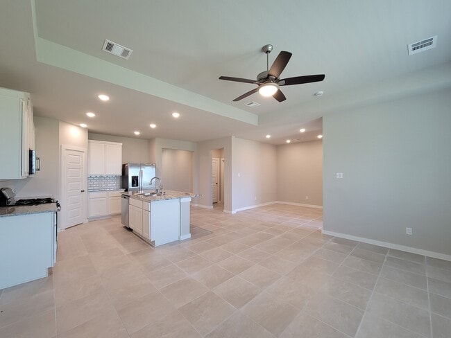 Building Photo - 2905 Terrace Grove Dr