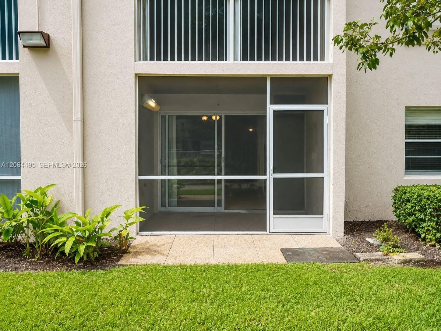 Building Photo - 8750 Royal Palm Blvd