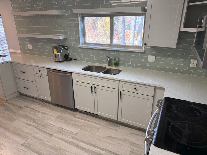 Building Photo - 6204 S Prince St