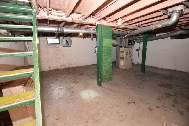 Building Photo - River Park Charming 3 bedroom Single Family Home