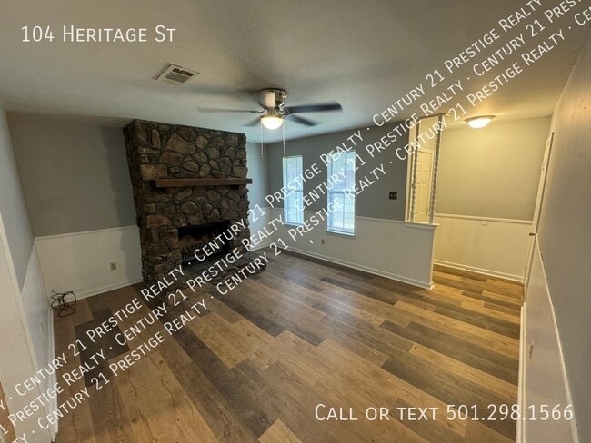 Building Photo - 104 Heritage St