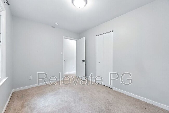Building Photo - 2301 Strangford Ct