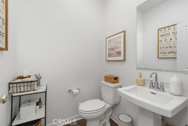 Building Photo - 32600 Manhattan Ave