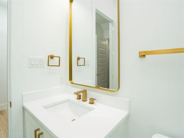 Building Photo - 5849 Millar Dr