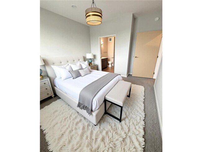 Building Photo - 1901 Pirate Dr