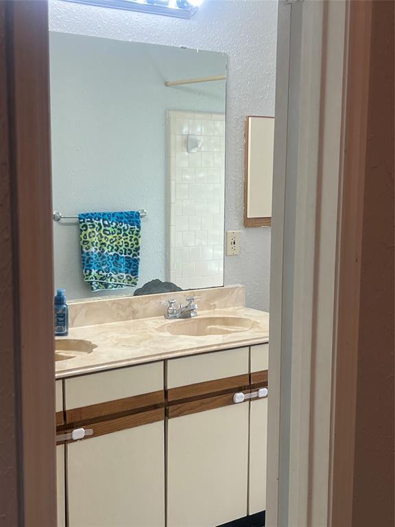 Building Photo - 1411 Sterling Green Ct