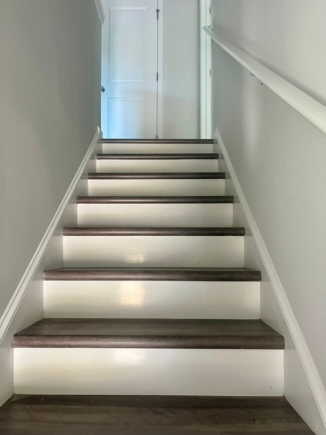 Building Photo - 3825 Sunset Harbor Rd SE