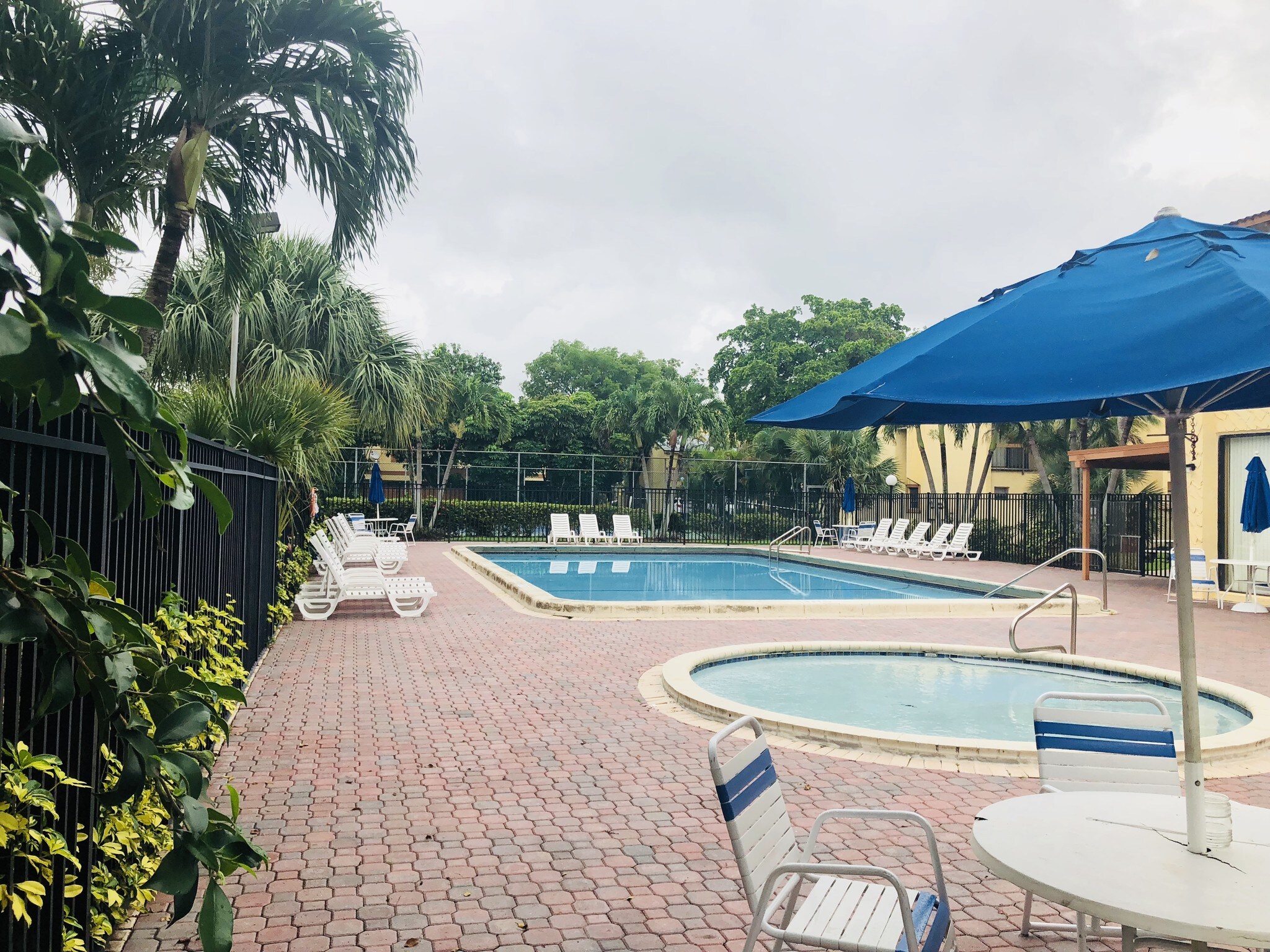 Building Photo - 7795 Grande St