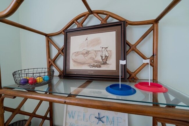 Building Photo - 1424 Willow Rd