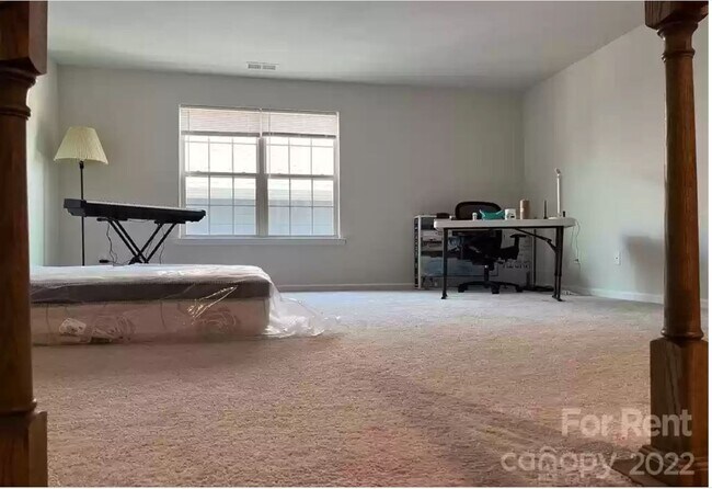 Building Photo - 1713 Wildwood Terrace Trl