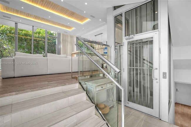 Building Photo - 9501 Collins Ave