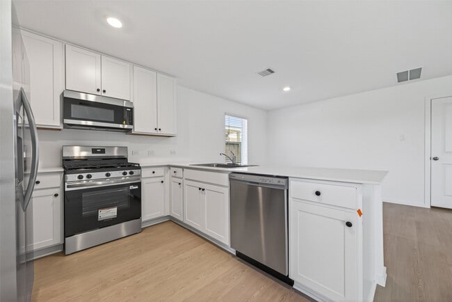 Building Photo - 26815 Rosy Shimmer Ln