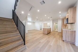 Building Photo - 240 N Dillon St