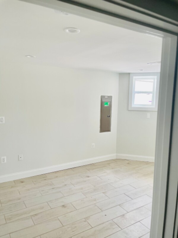 Building Photo - 638 Rock Creek Church Rd NW