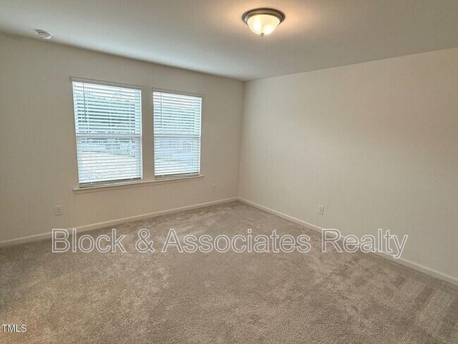 Building Photo - 177 Shadowdale Ln