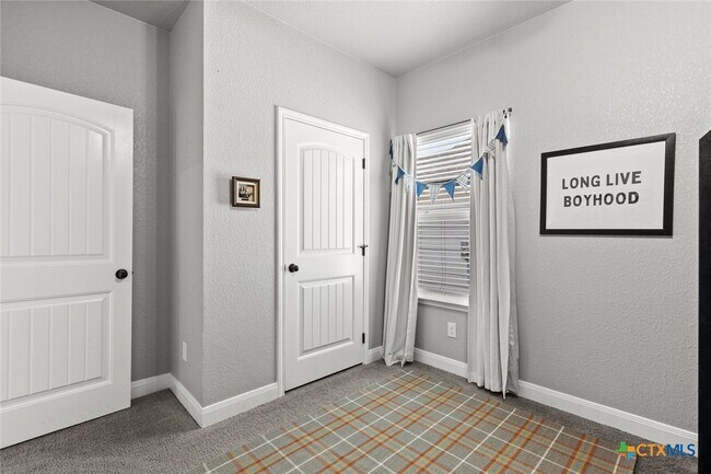 Building Photo - 1614 Flatland Trl