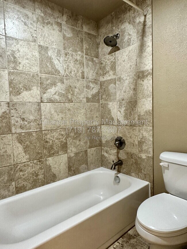 Building Photo - 2075 Bobcat Valley Ct