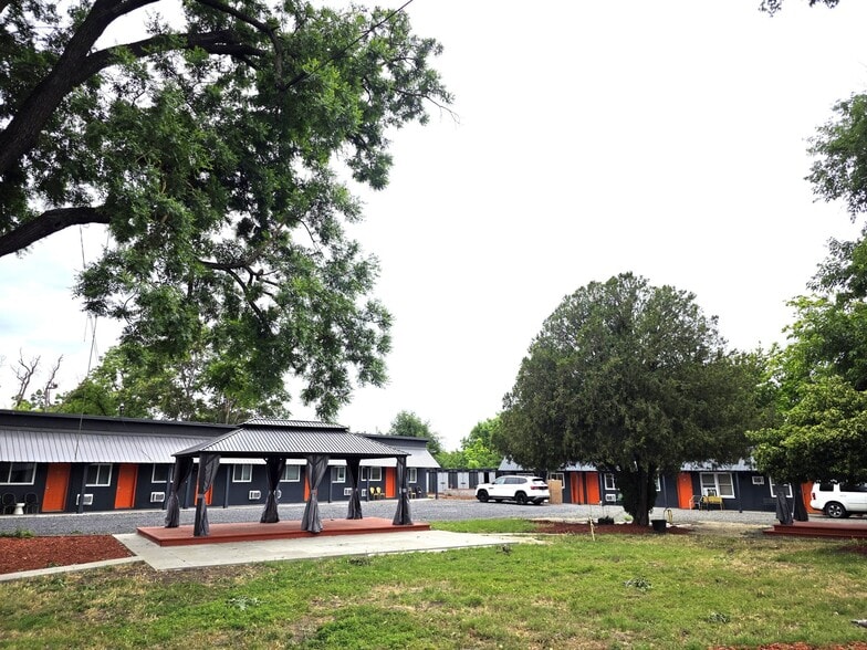 Building Photo - 3207 CA-32