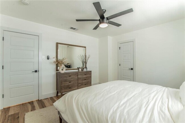Building Photo - 5702 Whitebrook Dr